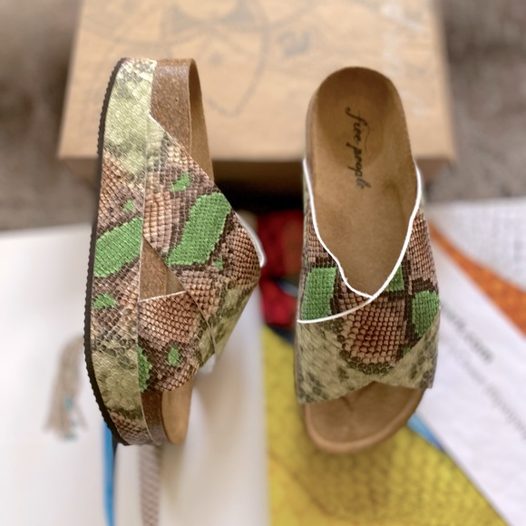 Free People Sidelines Flatform Sandals - Picture 10 of 13